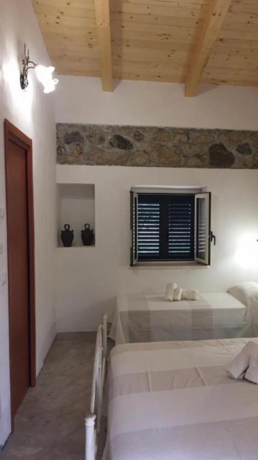 Vila Il Vecchio Fienile Tropea Brattiro Exteriér fotografie